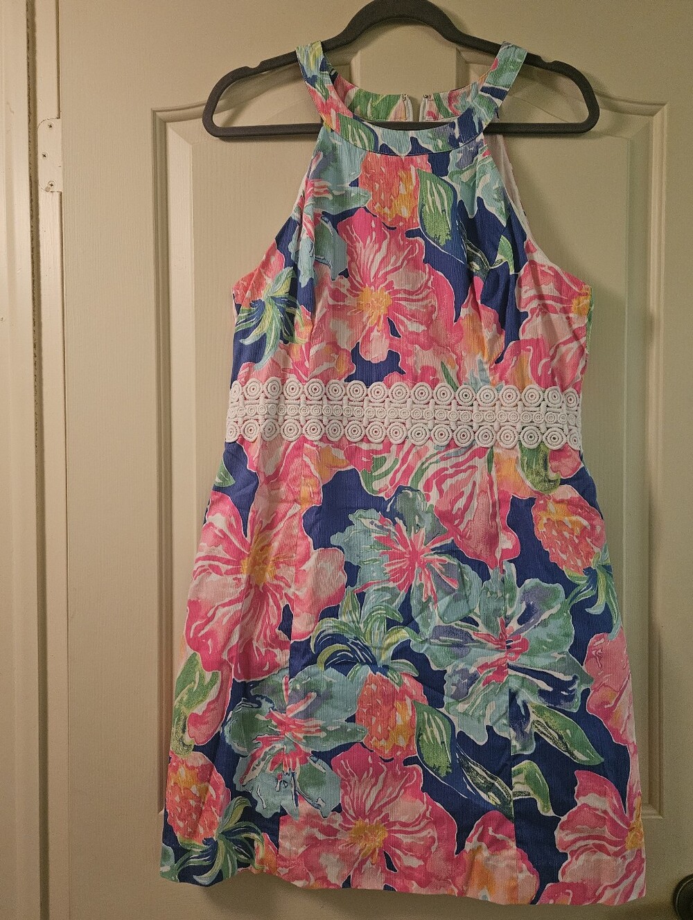 Lilly Pulitzer Pink & Light Blue floral Halter Dress W/ White Waust Embroidery